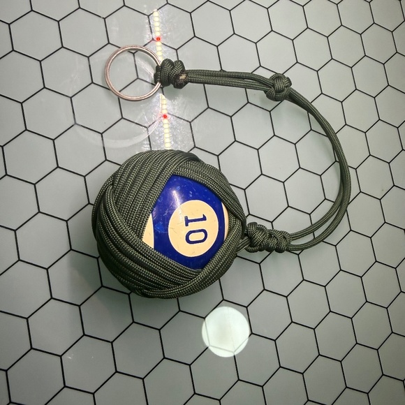 Beekeeper Paracord Other - Paracord Celtic Knot Keychain w/ Pool Ball Core - Olive Drab EDC Gear